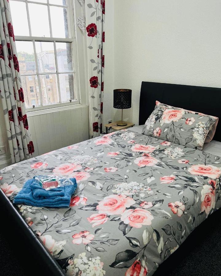 Ferienwohnung Historic Royal Mile Flat , 5Min From Waverly Railway Station Edinburgh Exterior foto